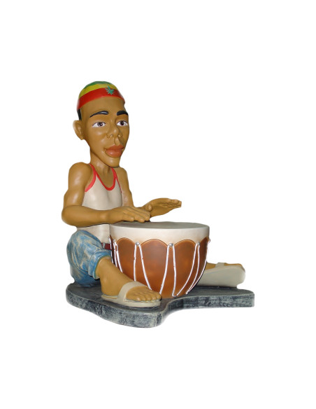 Rastaman z bębnem siedzący